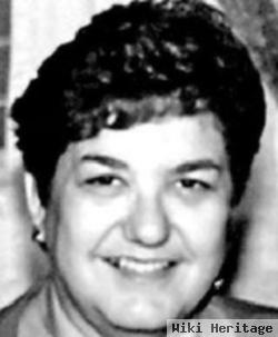 Sandra L. "sandy" Niles