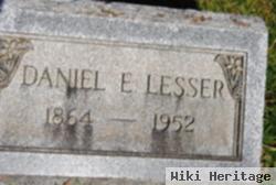 Daniel E Lesser