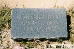 Alice "allie" Featherson Lightfoot