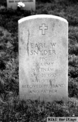 Earl W Snyder