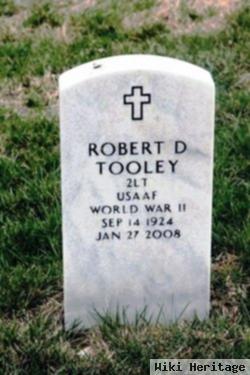 Robert D Tooley