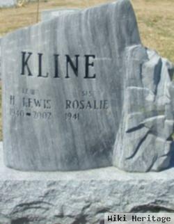 Rosalie "sis" Kline