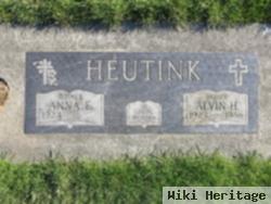 Alvin H Heutink