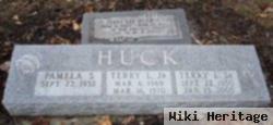 Terry L Huck, Sr