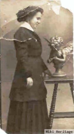 Edith Maria Bahrenfuss Yettner