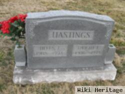 Helen L Hastings