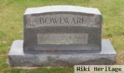 Robert L Bowlware