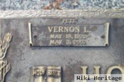 Vernon Lee "pete" Houser