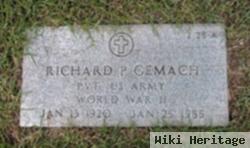 Pvt Richard P Gemach