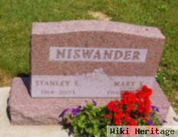 Stanley E Niswander