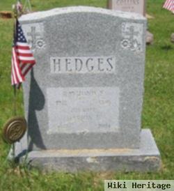 Marion L Beck Hedges