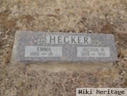 Victor H Hecker