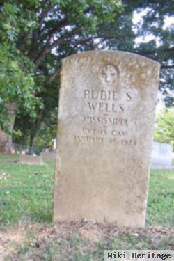 Rubie S Wells