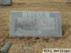 Irving Divan