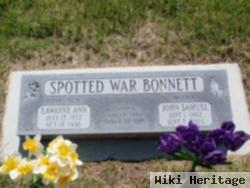 Cameron Spotted War Bonnett