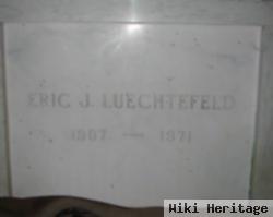 Eric J Luechtefeld