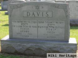 Henry Davis