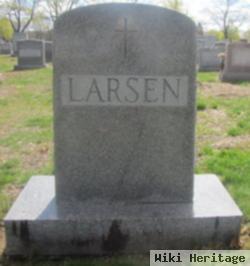 Walter H Larsen