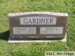 Vernon "bud" Gardner