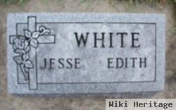 Jesse White