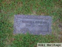 Kenneth E. "kenny" Hunzeker