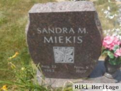 Sandra M Kalmbach Miekis