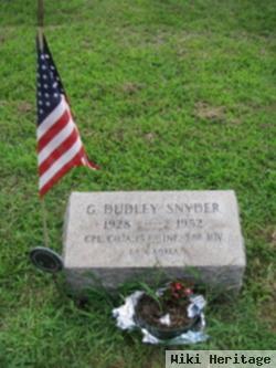 Dudley G Snyder