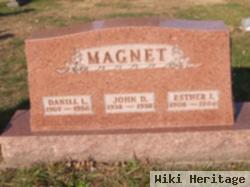 Daniel L. Magnet