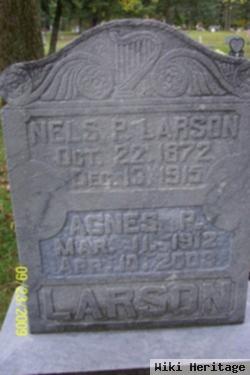 Nels Peter Larson