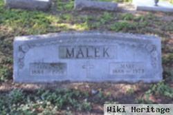 Edmund Malek