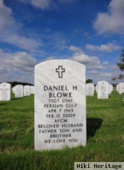 Daniel H Blowe