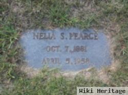 Nelia Pearce