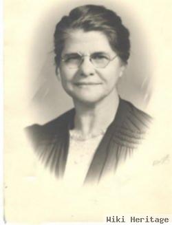 Nellie V. Graft Hines