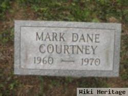 Mark D Courtney