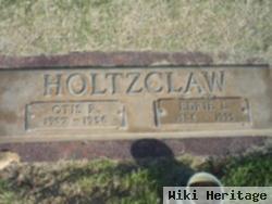 Otis R Holtzclaw