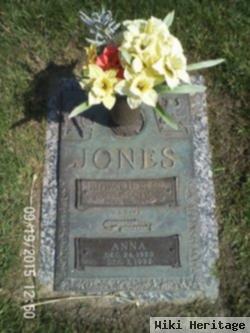 Edward R Jones, Sr