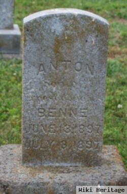 Anton Benne