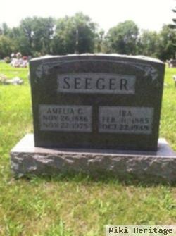 Ira Seeger