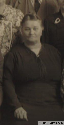 Paulene Hedke Henry