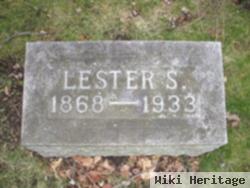 Lester S Horning