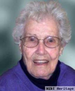 Verna Leavitt Davis