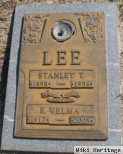 Stanley T Lee