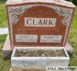 Leon L Clark