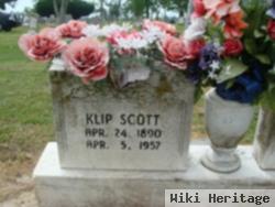 Klip Leonard Scott