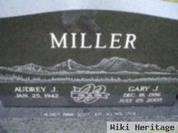 Gerald J "gary" Miller