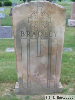 Ellen Dynes Bradley