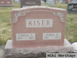 Lowell E Kiser