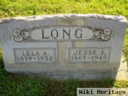 Jesse E Long