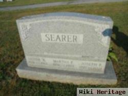 Lester B Searer