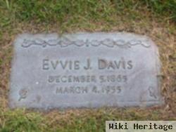 Eva Jane "evvie" Castle Davis